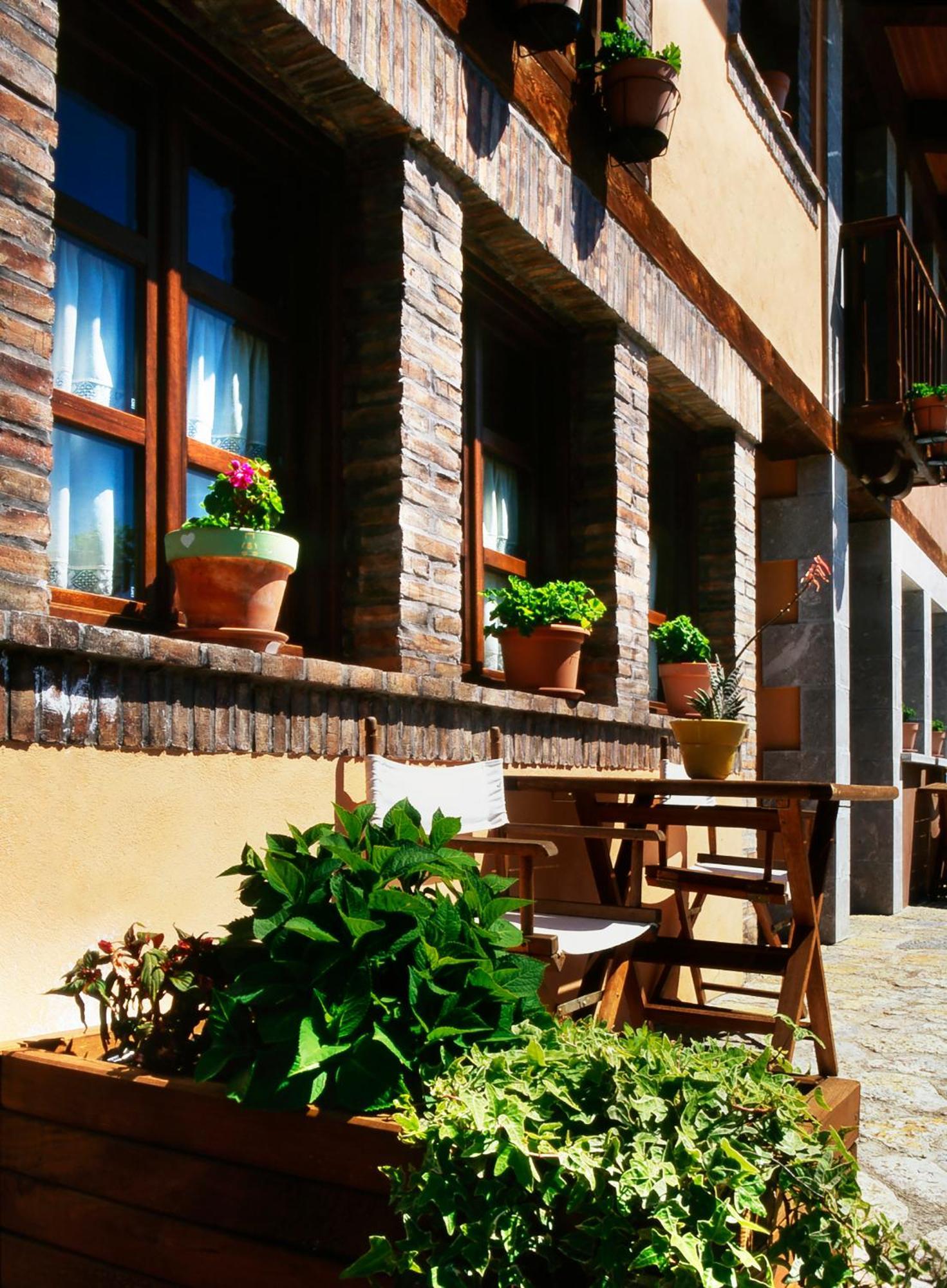 Casa Rural La Riba Sames Exterior photo